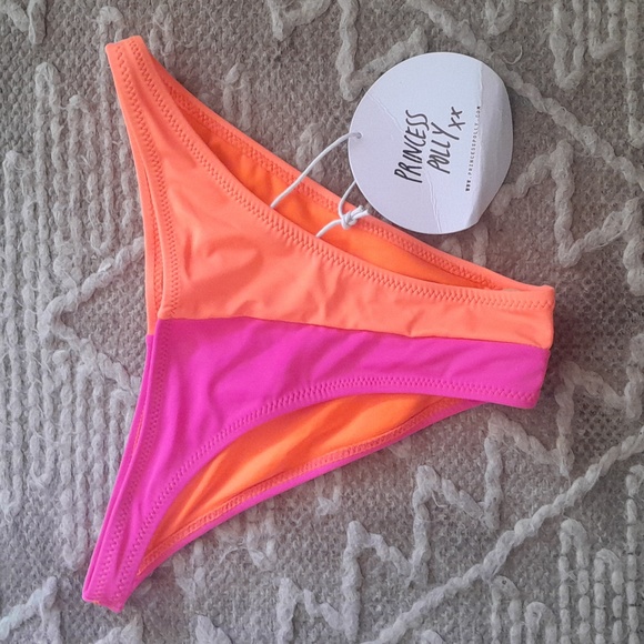 Princess polly Bathingsuit  bottoms size 0 - Picture 2 of 7